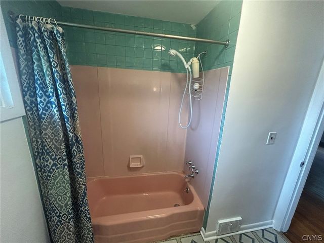 218 Roosevelt Drive, Utica, NY 13502