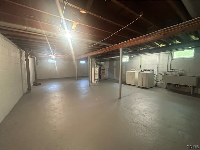 218 Roosevelt Drive, Utica, NY 13502