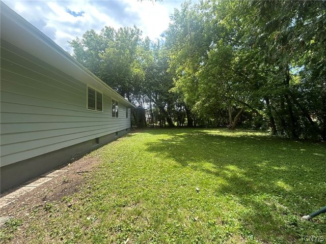 218 Roosevelt Drive, Utica, NY 13502
