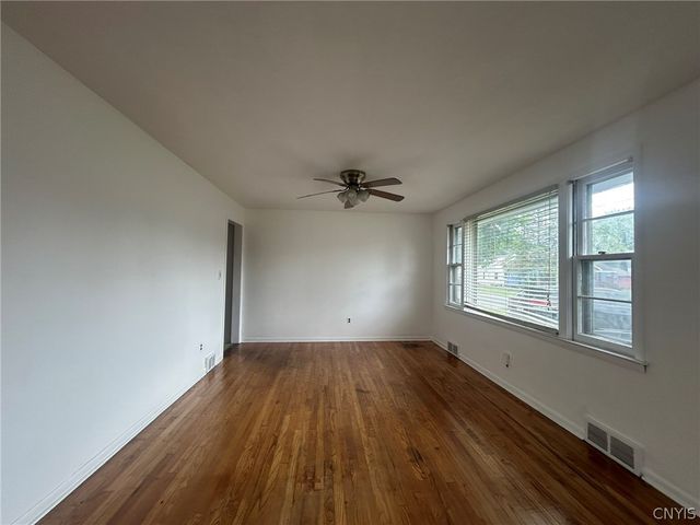 218 Roosevelt Drive, Utica, NY 13502