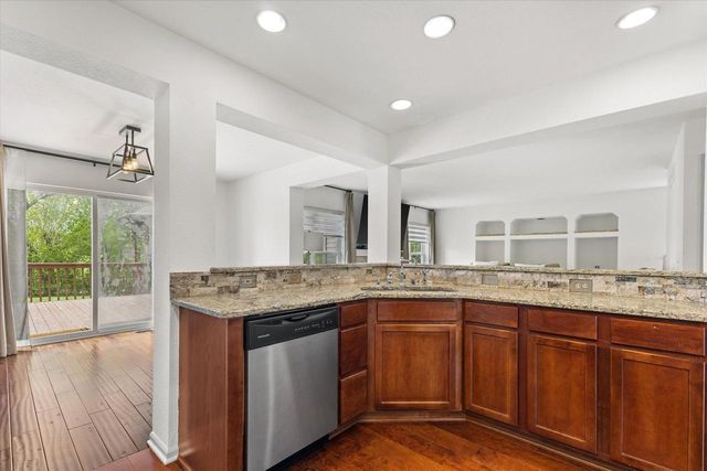 7589 Pacific STREET, Franklin, WI 53132