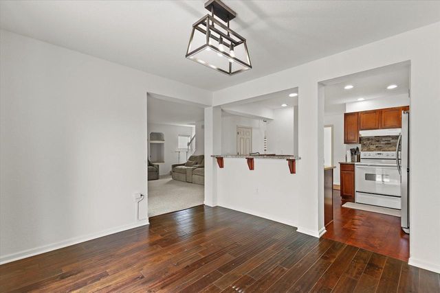 7589 Pacific STREET, Franklin, WI 53132