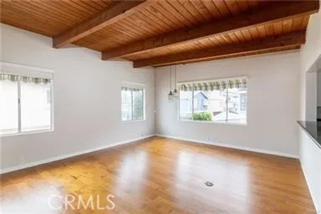 216 6th Street, Manhattan Beach, CA 90266