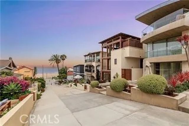 216 6th Street, Manhattan Beach, CA 90266