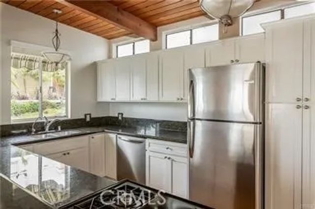 216 6th Street, Manhattan Beach, CA 90266