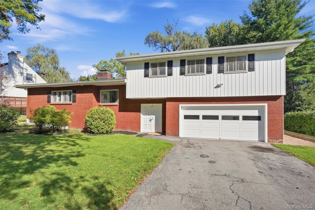 19 Miron Drive, Poughkeepsie, NY 12603
