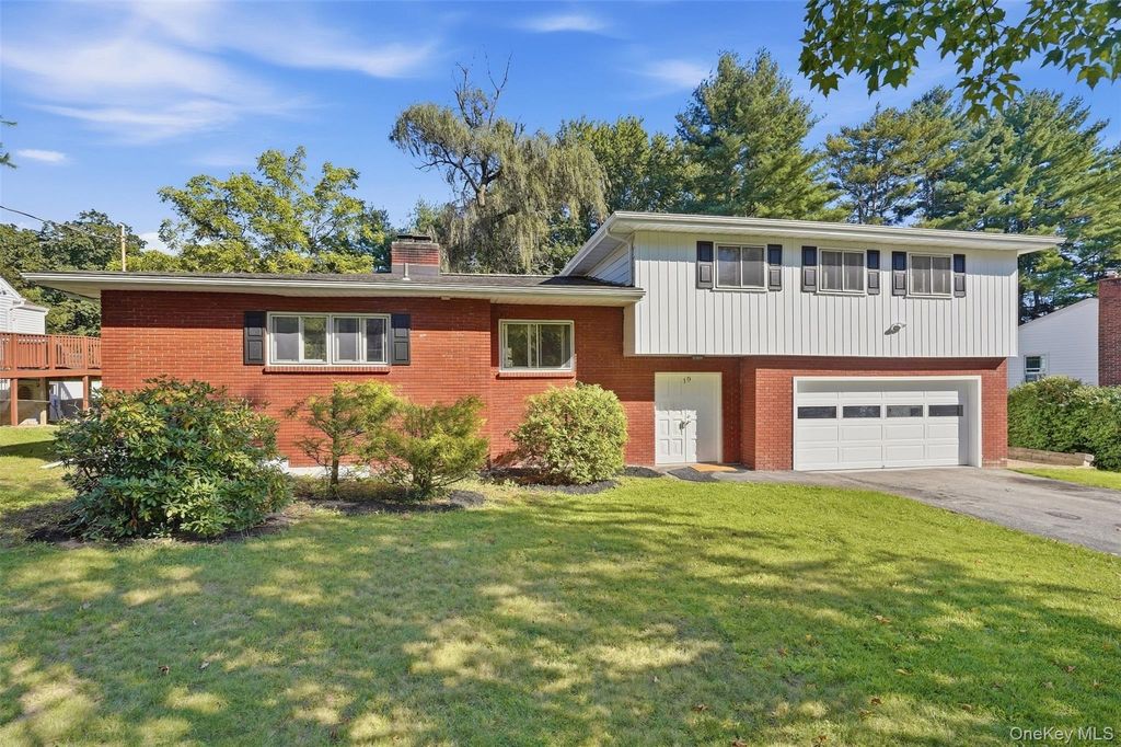 19 Miron Drive, Poughkeepsie, NY 12603