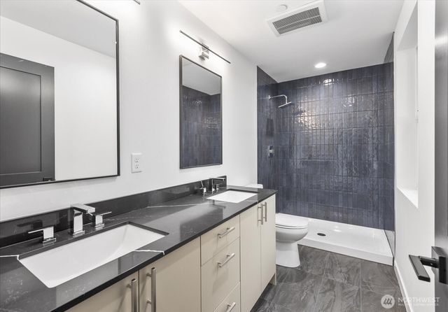 10734 Interlake Avenue N, Seattle, WA 98133