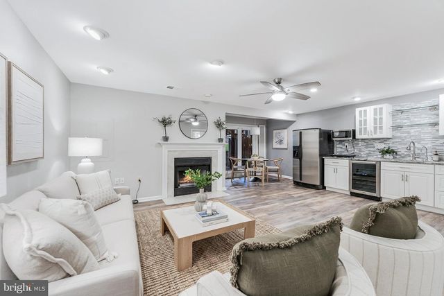 6125 WELLINGTON COMMONS DR, Alexandria, VA 22310