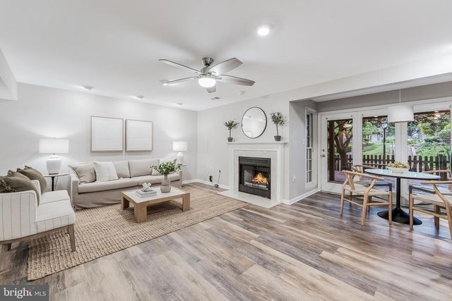 6125 WELLINGTON COMMONS DR, Alexandria, VA 22310