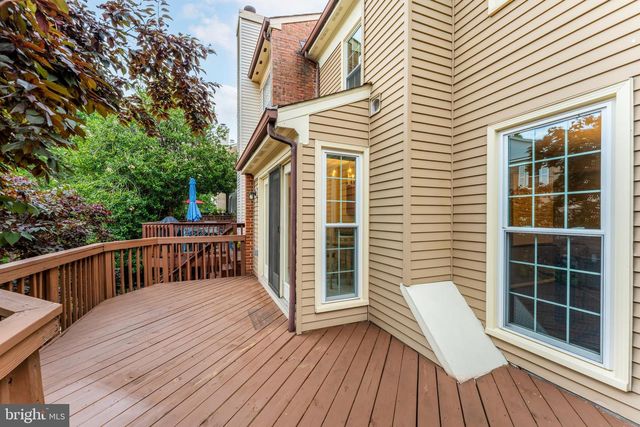 6125 WELLINGTON COMMONS DR, Alexandria, VA 22310