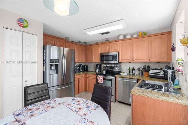 1199 SW 109th Ln, Davie, FL 33324