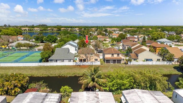 1199 SW 109th Ln, Davie, FL 33324