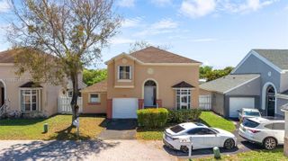 1199 SW 109th Ln, Davie, FL 33324