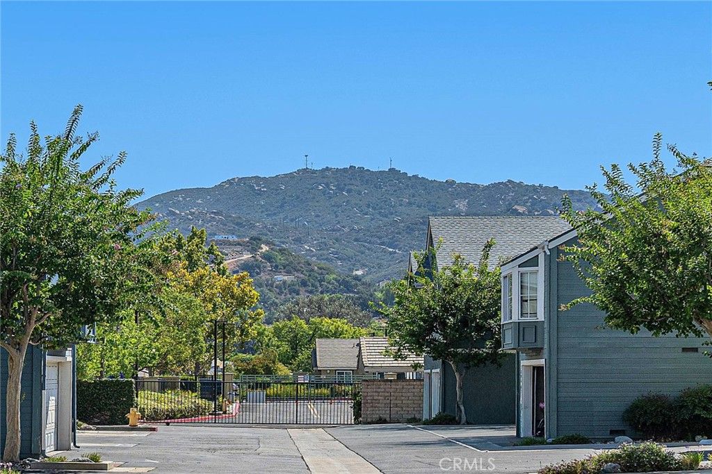 1906 Rory Lane 5, Simi Valley, CA 93063 — photo 2