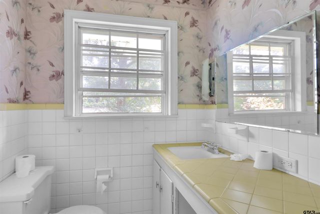 17645 E US Hwy 84, Rusk, TX 75785