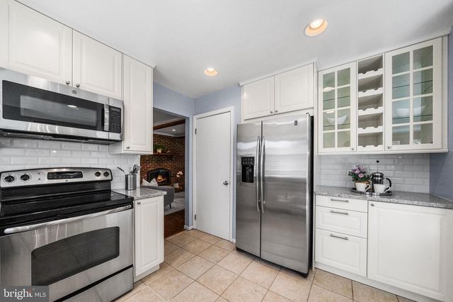 7115 HUNDSFORD LN, Springfield, VA 22153