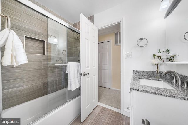 7115 HUNDSFORD LN, Springfield, VA 22153