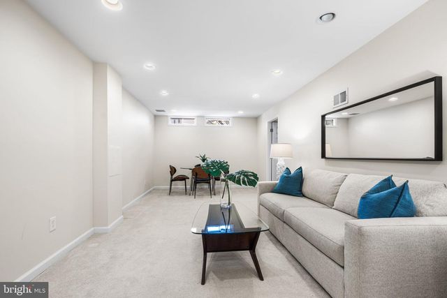 7115 HUNDSFORD LN, Springfield, VA 22153