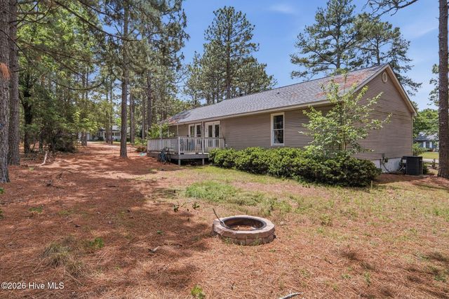 102 Pinesage Drive, West End, NC 27376