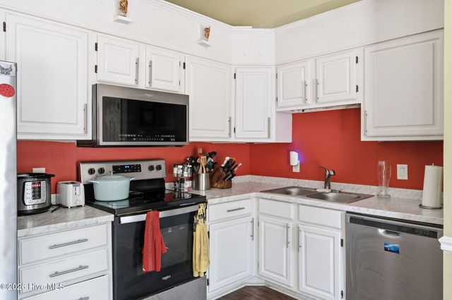102 Pinesage Drive, West End, NC 27376