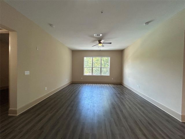 230 T C Jester Boulevard BB.307, Houston, TX 77007