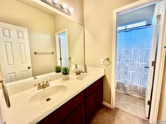 24031 Canyon Row, San Antonio, TX 78260