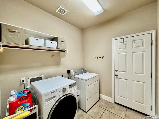24031 Canyon Row, San Antonio, TX 78260
