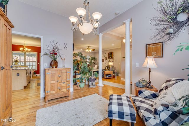 220 Haley Walk, Bristol, TN 37620