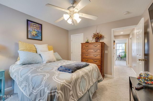 220 Haley Walk, Bristol, TN 37620