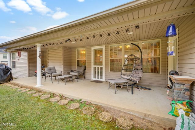 220 Haley Walk, Bristol, TN 37620