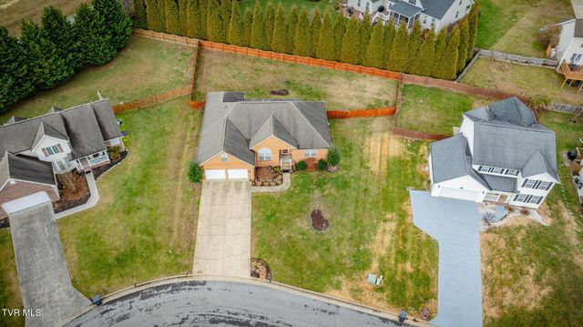 220 Haley Walk, Bristol, TN 37620