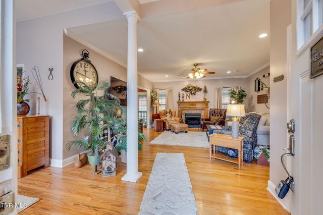 220 Haley Walk, Bristol, TN 37620