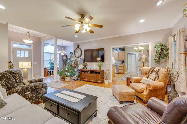 220 Haley Walk, Bristol, TN 37620