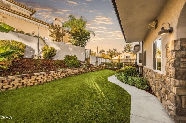 4337 Vista Place, La Canada Flintridge, CA 91011