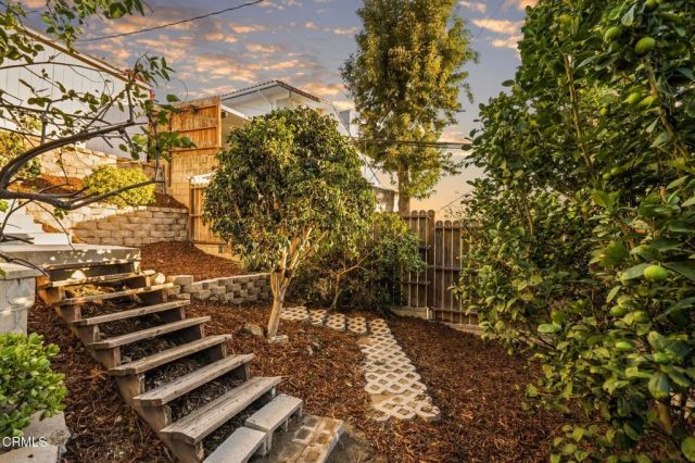 4337 Vista Place, La Canada Flintridge, CA 91011