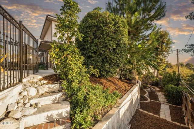 4337 Vista Place, La Canada Flintridge, CA 91011