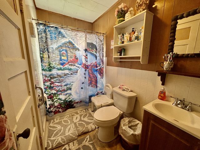 205 W Harp St, Manchester, TN 37355
