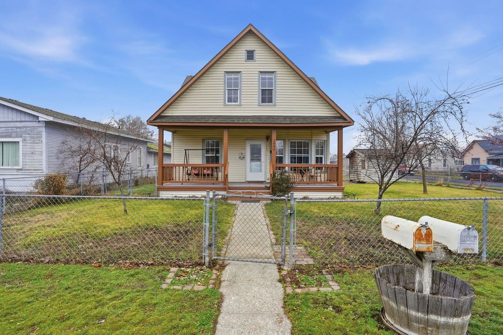 2659 N Walnut St, Spokane, WA 99205