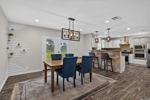 5054 ODaniel, Seguin, TX 78155
