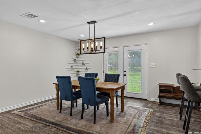 5054 ODaniel, Seguin, TX 78155