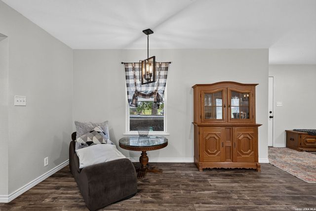 5054 ODaniel, Seguin, TX 78155