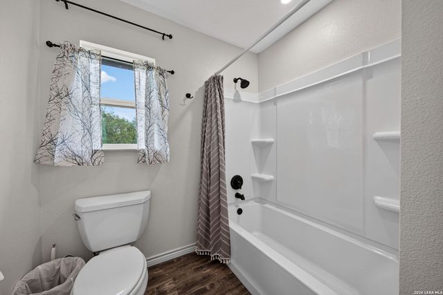 5054 ODaniel, Seguin, TX 78155