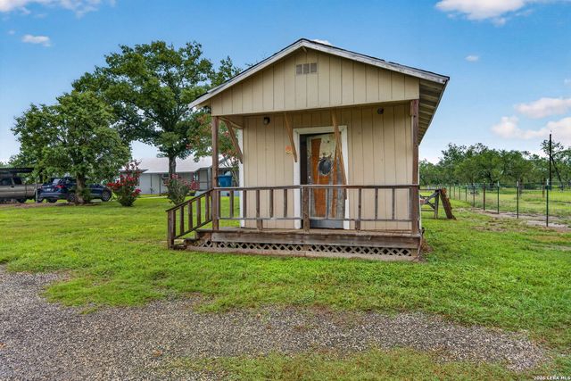 5054 ODaniel, Seguin, TX 78155
