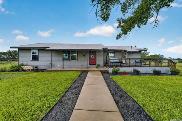 5054 ODaniel, Seguin, TX 78155