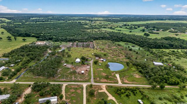 5054 ODaniel, Seguin, TX 78155