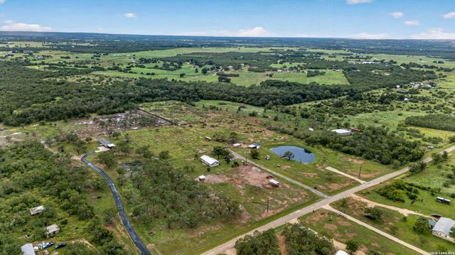 5054 ODaniel, Seguin, TX 78155