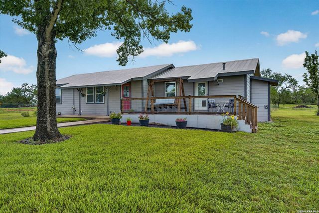 5054 ODaniel, Seguin, TX 78155