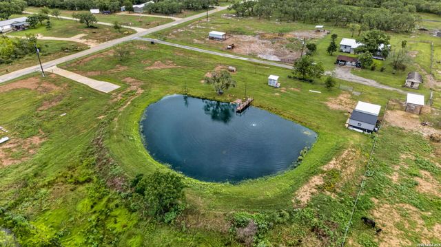 5054 ODaniel, Seguin, TX 78155