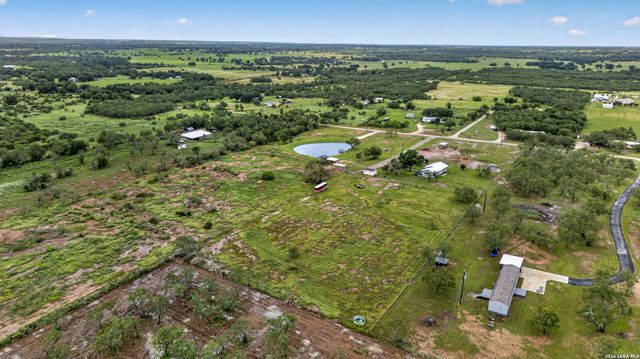5054 ODaniel, Seguin, TX 78155